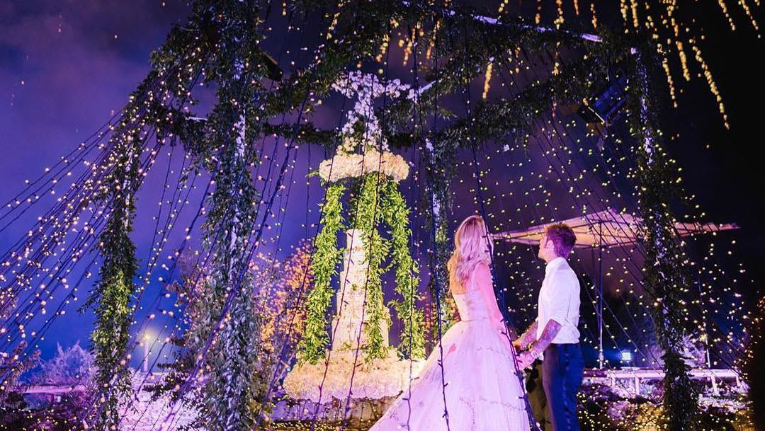 صورة حول : تسمم جماعي في حفل زفاف ينقل 100 شخص إلى المستشفيات تسمم جماعي في حفل زفاف ينقل 100 شخص إلى المستشفيات