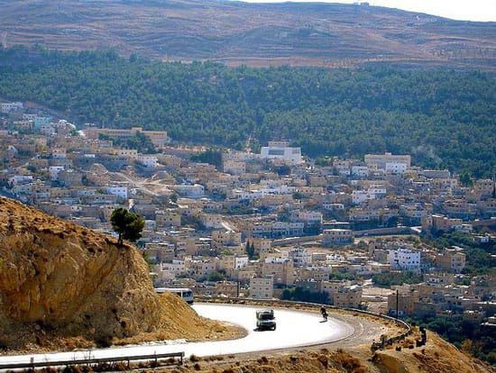 ابناء محافظة الطفيلة يطلقون بيانا لتوحيد الجهود للنهوض بالمحافظة