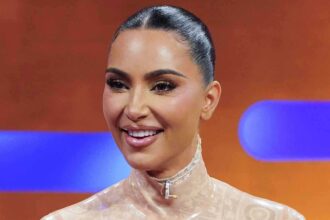 كيم كارداشيان :رسبت بسبب شات جي بي تي