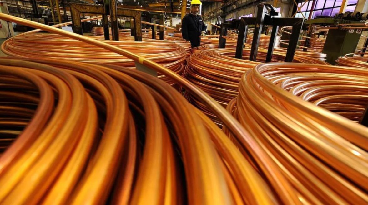 تراجع يومي للنحاس والألمنيوم رغم مكاسب أسبوعية