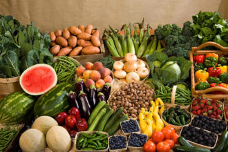 أسعار الخضار والفواكه في عمان اليوم بين 7 و120 قرشاً