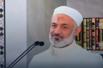 بعد الطرد من مساجد ريف دمشق.. الشعّال يوضح مواقفه