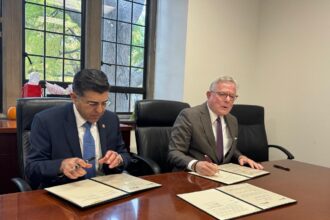  العلوم والتكنولوجيا توقع اتفاقيات تعاون مع جامعة تمبل الأميركية