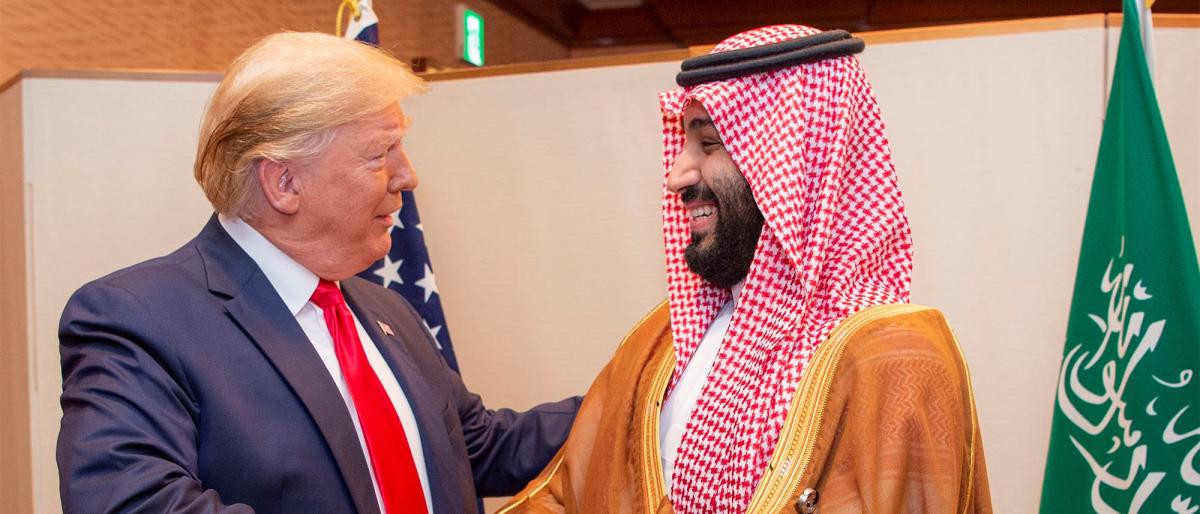 ترامب يعلن مناقشة "اتفاقيات أبراهام" مع بن سلمان