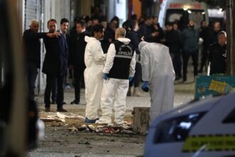 وفاة أم وطفلين إثر تسمم مشتبه به في فندق بإسطنبول