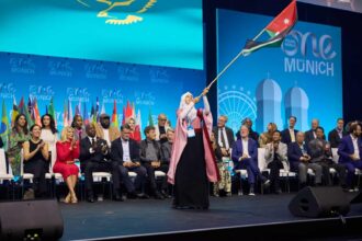 خريجة من الجامعة الهاشمية تمثل الأردن في قمة "عالم شاب واحد" في ميونخ