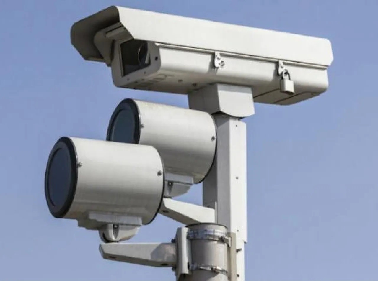 صورة حول : أمانة عمان تبدأ بتركيب 2500 كاميرا 30% منها مخصصة للمخالفات أمانة عمان تبدأ بتركيب 2500 كاميرا 30% منها مخصصة للمخالفات
