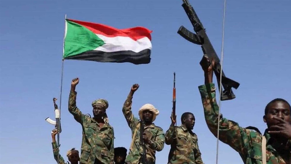 صورة حول : الجيش السوداني يتصدى لهجمات الطائرات المسيرة وينفذ ضربات في دارفور الجيش السوداني يتصدى لهجمات الطائرات المسيرة وينفذ ضربات في دارفور