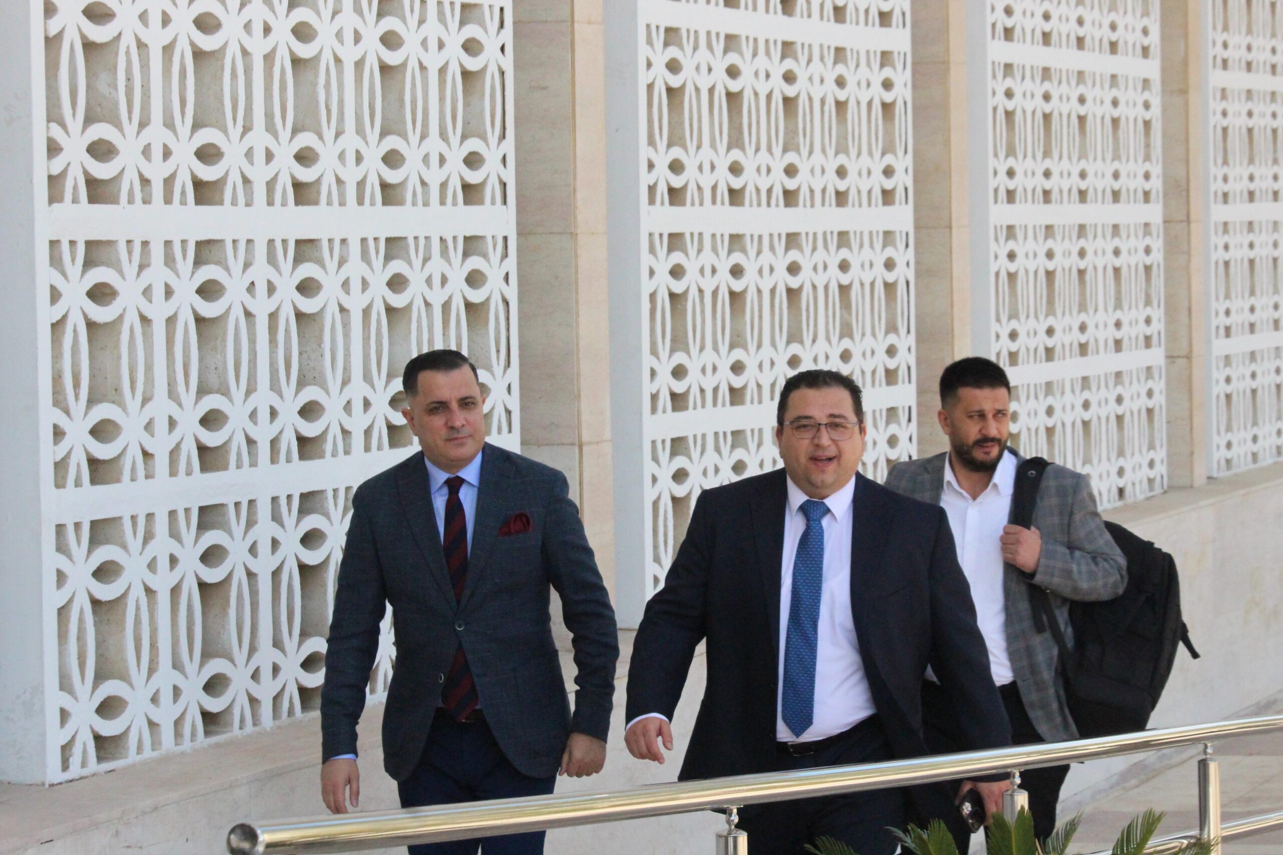 بالفيديو والصور… لقطات من مجلس النواب قبيل مناقشة خدمة العلم