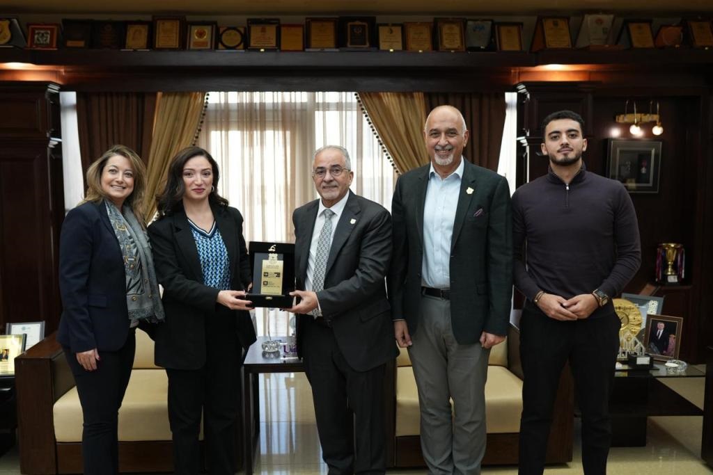 صورة حول : عمان الأهلية تستقبل السفيرة اللبنانية في الأردن عمان الأهلية تستقبل السفيرة اللبنانية في الأردن