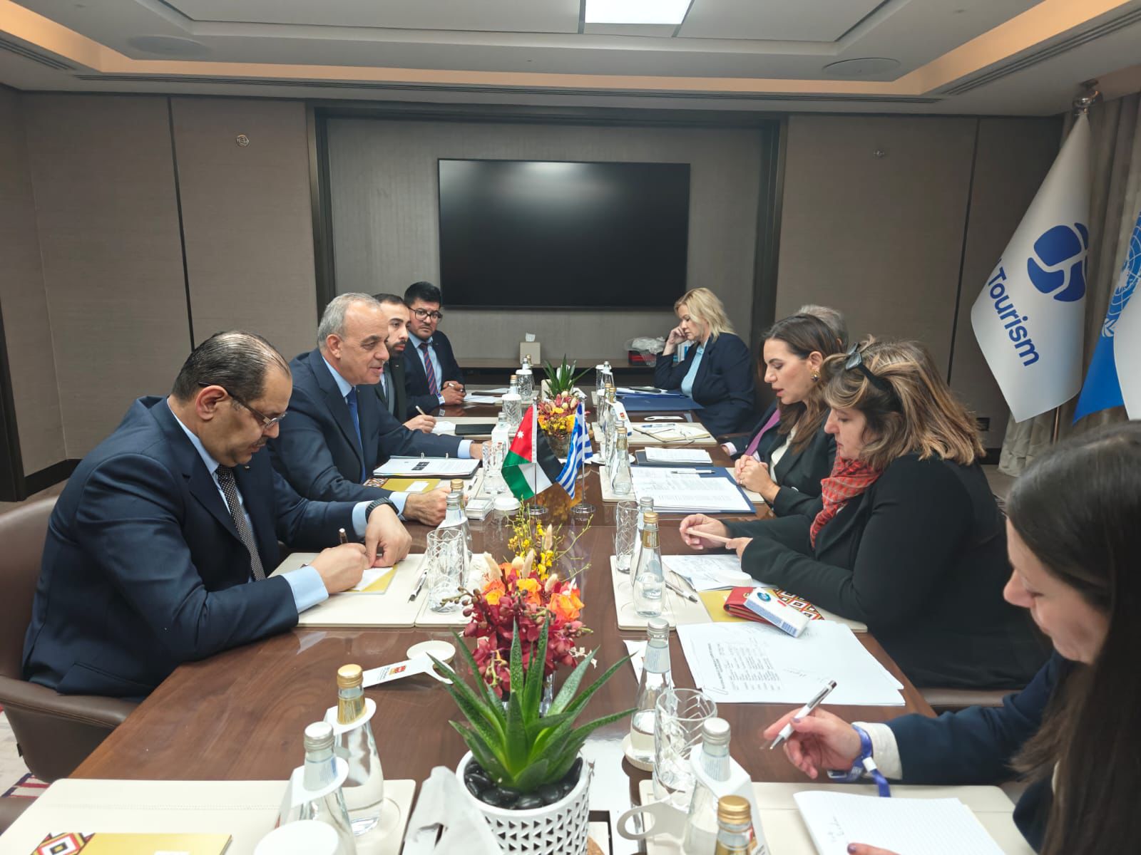 وزير السياحة والآثار يترأس جلسة شؤون الأعضاء المنتسبين لمنظمة الأمم المتحدة للسياحة