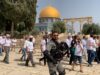 مستوطنون يقتحمون المسجد الأقصى تحت حماية الاحتلال