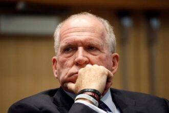 جون برينان يثير الجدل بتصريح عن تدخين الحشيش في شوارع مصر