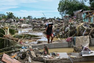 إعصار "كالمايغي" يودي بحياة أكثر من 90 شخصاً في الفلبين