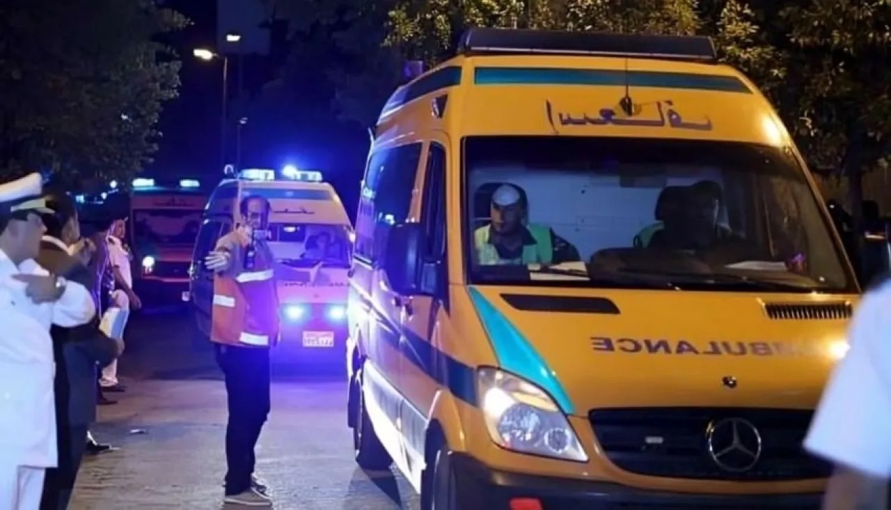 معلمة تدهس شخصين وتُصيب تسعة آخرين وتُحال للجنايات