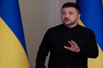 قادة ألمانيا وفرنسا وبريطانيا يؤكدون دعمهم لأوكرانيا