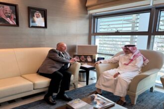 السفير السعودي يبحث مشاركة المملكة في مهرجان جرش الـ40