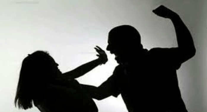 طفلة تفارق الحياة إثر اعتداء والدها عليها في الأردن