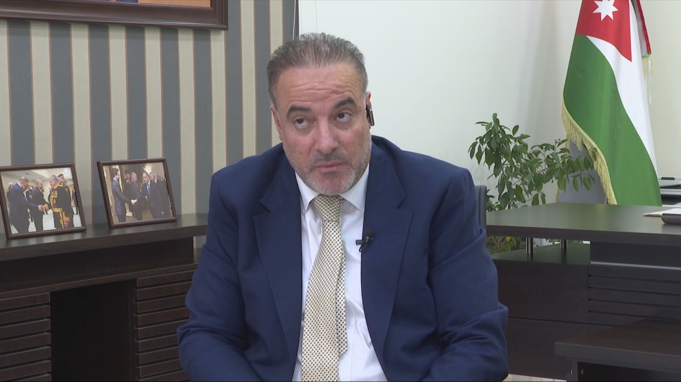 صورة حول : الشبلي: عجز موازنة 2026 ينخفض إلى 4.6% والنمو الاقتصادي مستمر الشبلي: عجز موازنة 2026 ينخفض إلى 4.6% والنمو الاقتصادي مستمر