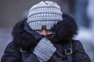 متى يبدأ سكان الأردن بارتداء الملابس الدافئة؟