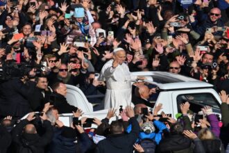 البابا لاون الرابع عشر يزور لبنان وتركيا في أول جولة خارجية له