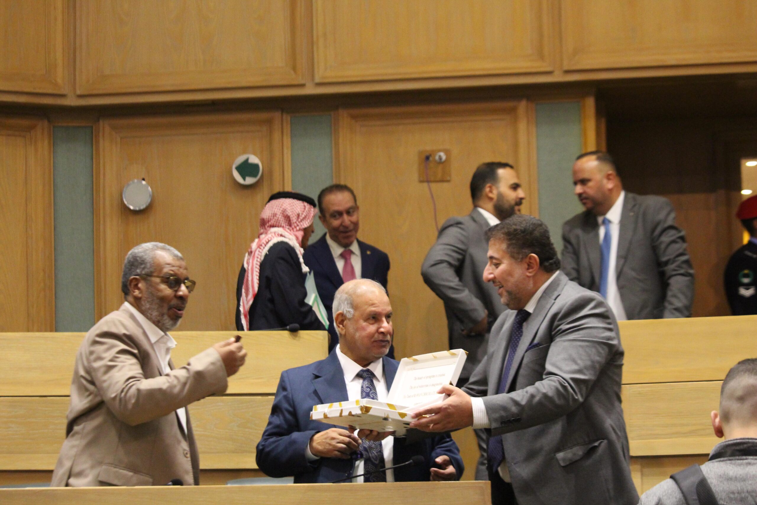 بالفيديو والصور… لقطات من مجلس النواب قبيل مناقشة خدمة العلم