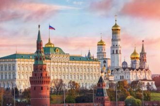 الكرملين يشدد على أهمية الحل السياسي للنزاع الأوكراني