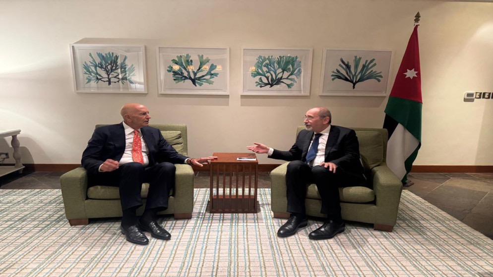 صورة حول : عاجل | الصفدي يلتقي مسؤولين دوليين على هامش حوار المنامة 2025 عاجل | الصفدي يلتقي مسؤولين دوليين على هامش حوار المنامة 2025