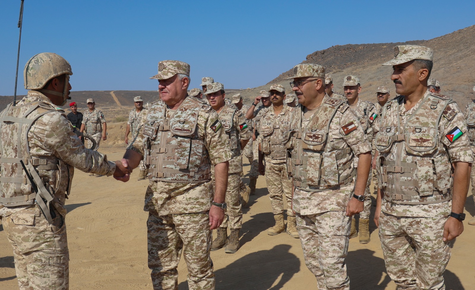 رئيس هيئة الأركان يتابع التمرين التعبوي "صهيل العاديات"