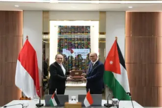 الأردن وإندونيسيا تبحثان تعزيز التعاون الاستثماري