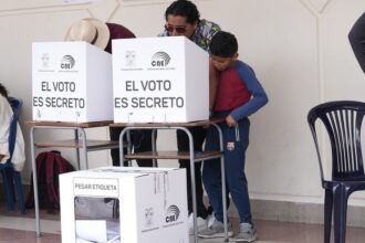 الإكوادوريون يرفضون عودة القواعد العسكرية الأجنبية