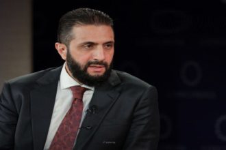الولايات المتحدة ترفع العقوبات عن الرئيس السوري أحمد الشرع