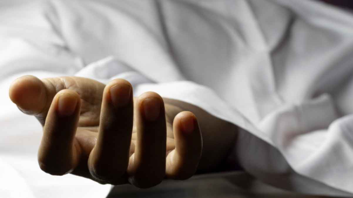 صورة حول : وفاة شاب بعد اجراء عملية لإرضاء خطيبته وعائلتها وفاة شاب بعد اجراء عملية لإرضاء خطيبته وعائلتها