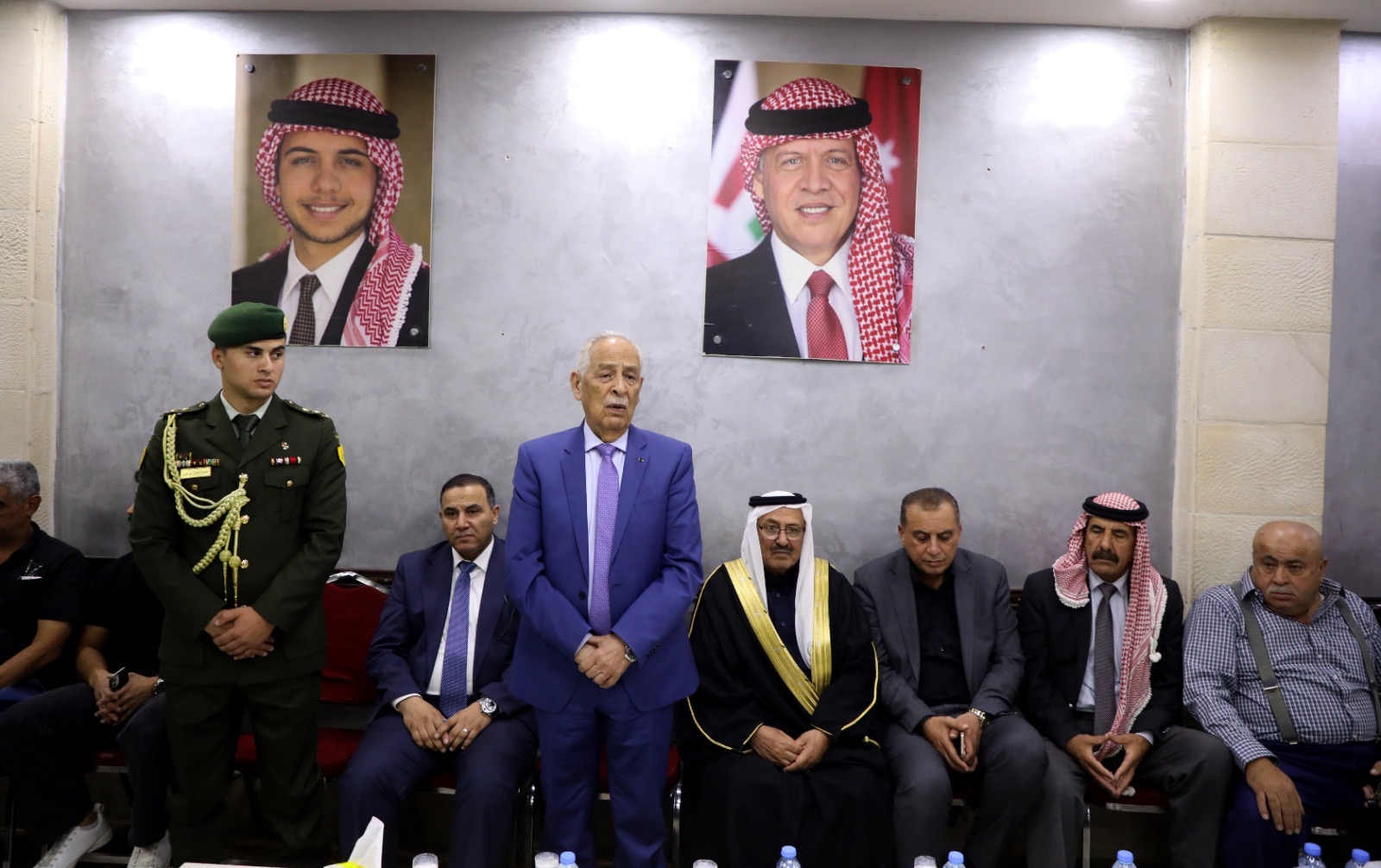 *مندوبا عن الملك وولي العهد. العيسوي يعزي عشائر الظهراوي وحداد والخراشقة والمحمد وأبو جبارة*