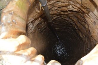 سقوط شخص في بئر بعمق 7 أمتار والدفاع المدني يتدخل لإنقاذه