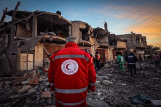 الهلال الأحمر الفلسطيني: رفح معزولة والمجاعة تتفاقم في غزة