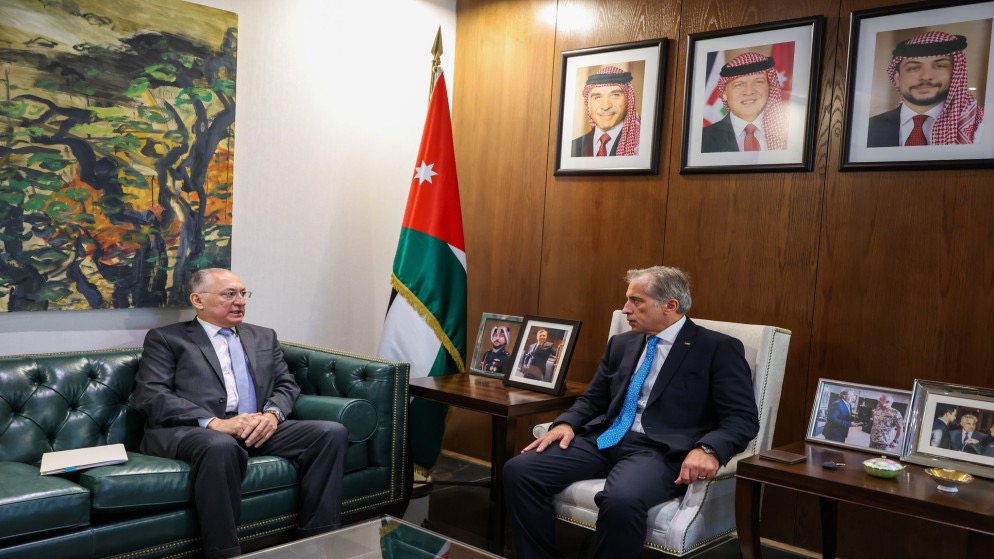 صورة حول : عاجل | جعفر حسان يؤكد دعم الحكومة لإجراءات هيئة النزاهة لمكافحة أي تجاوزات تعيق الاستثمار عاجل | جعفر حسان يؤكد دعم الحكومة لإجراءات هيئة النزاهة لمكافحة أي تجاوزات تعيق الاستثمار