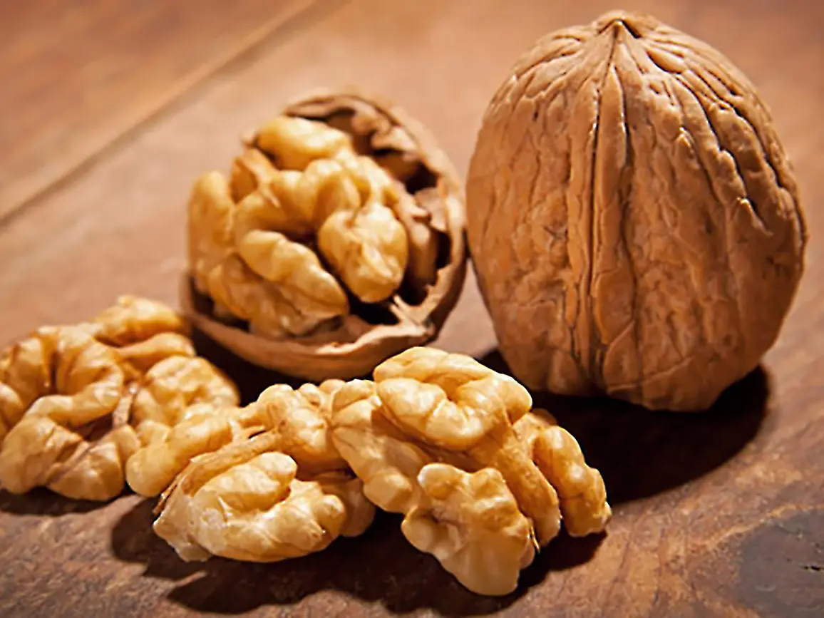 لماذا يعتبر الجوز من أهم المكسرات لصحتك؟