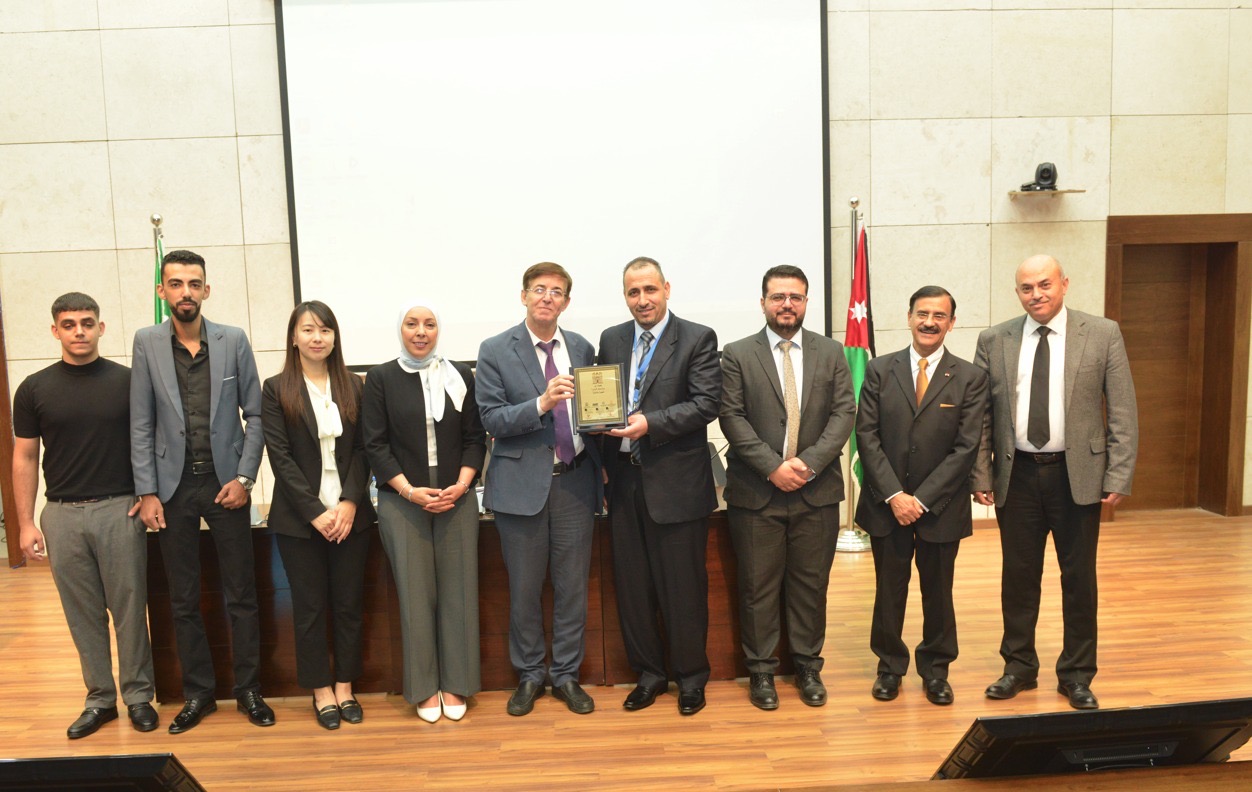 جامعة البترا تنظم محاضرة تعريفية حول شعر الطبيعة الياباني "الهايكو"