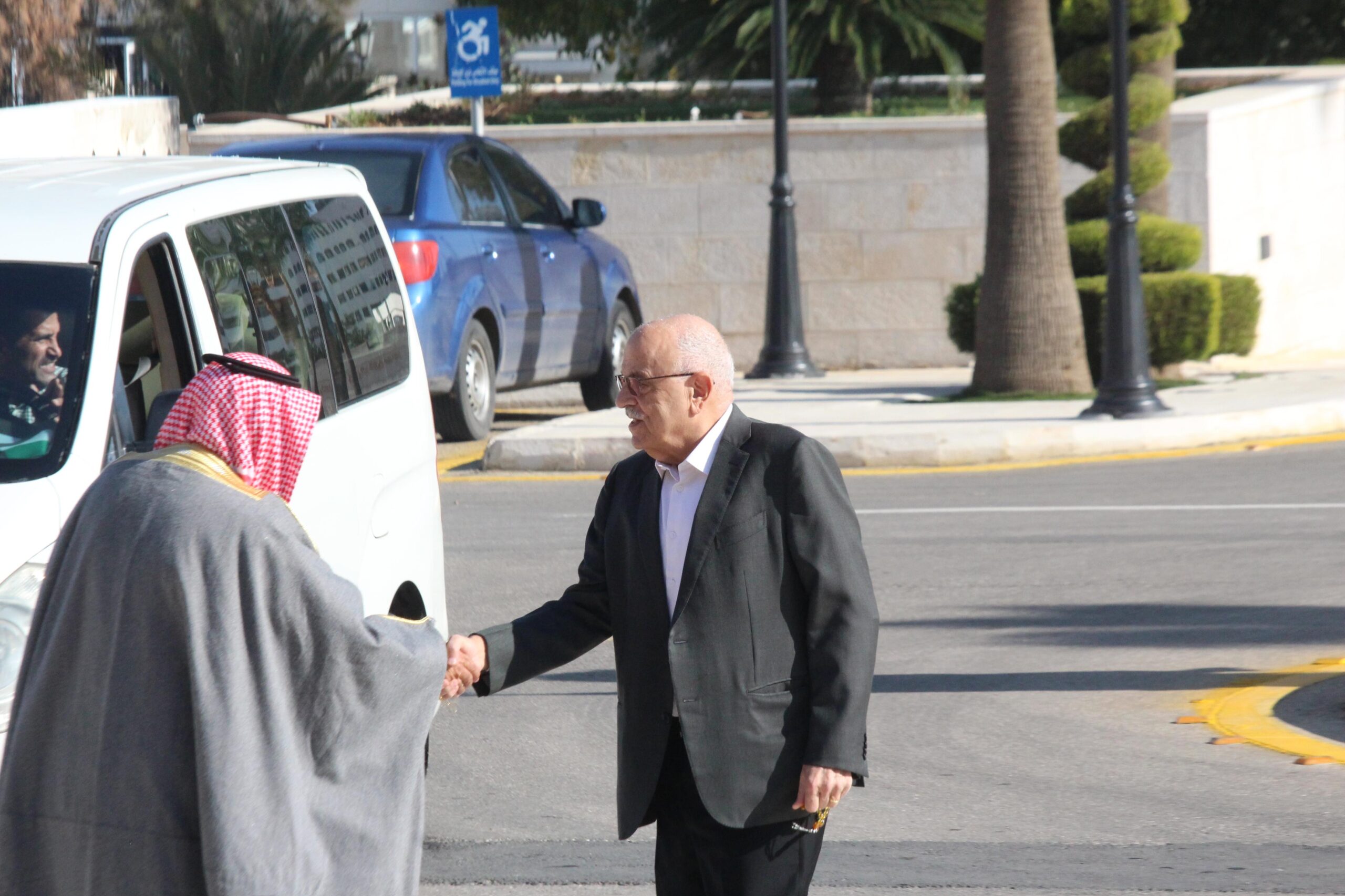 بالفيديو والصور… لقطات من مجلس النواب قبيل مناقشة خدمة العلم