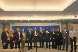 الميثاق الوطني يزور البرلمان والاتحاد الاوروبي ومؤسسات حزبية وبحثية