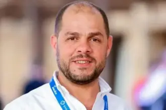 الصحفي عبدالرزاق أبو هزيم في ذمة الله