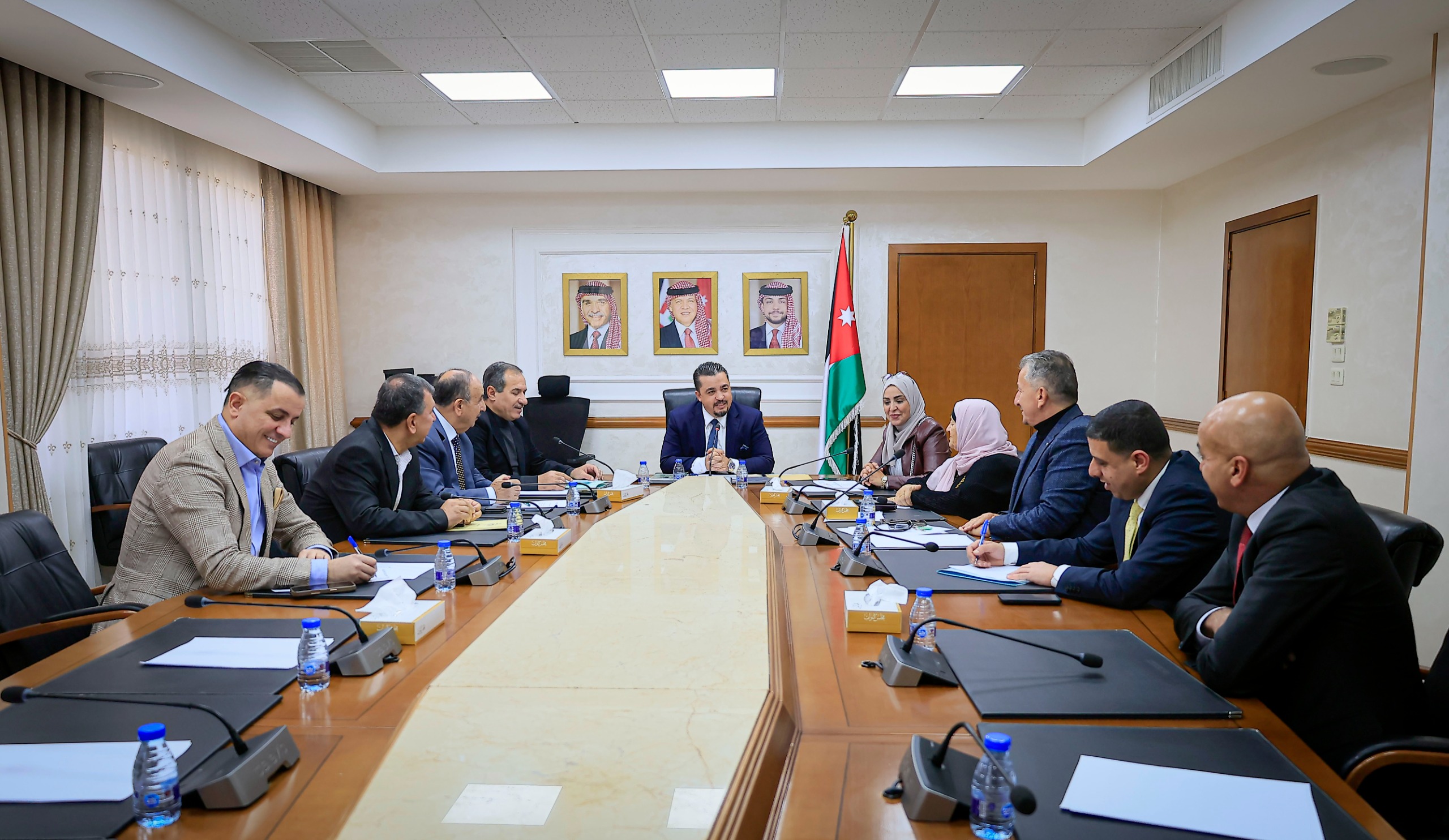 "العمل النيابية" تناقش آلية عملها وخطتها للدورة العادية الثانية