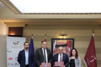 عمان الأهلية تُوقّع اتفاقيتين بحثيتين مع المجلس الأعلى للعلوم والتكنولوجيا