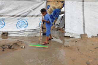 غزة بحاجة لـ250 ألف خيمة مع تفاقم الأزمة الإنسانية