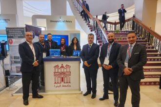 جامعة البترا تعرض مشاريع ابتكارية في مؤتمر الأمن السيبراني (C8 2025)