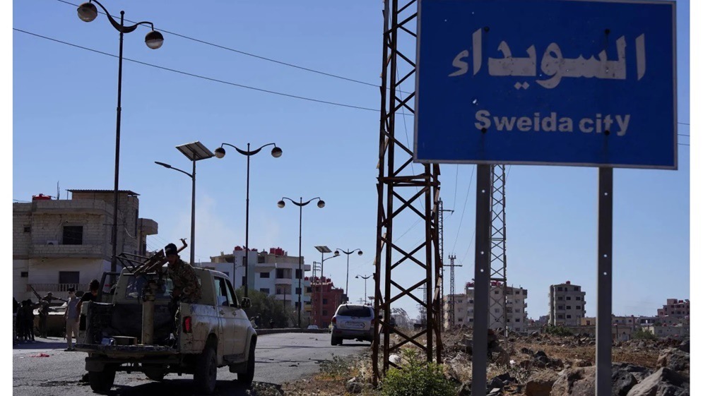 صورة حول : إشتباكات جديدة بين مسلحين وقوى الأمن في المجدل بالسويداء إشتباكات جديدة بين مسلحين وقوى الأمن في المجدل بالسويداء