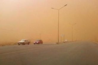 عاجل | تنبيه هام وعاجل للسائقين … غبار كثيف يضرب عمّان ويحد من الرؤية