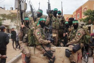 حماس تدعو للتلاحم والمجتمع الدولي يطالب بوقف الإعدام الميداني