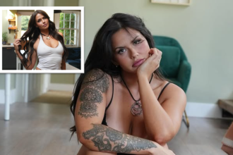 ممثلة أفلام إباحية تتهم بقتل والد طفليها وقطع رأسه لتتزوج ابنه !؟